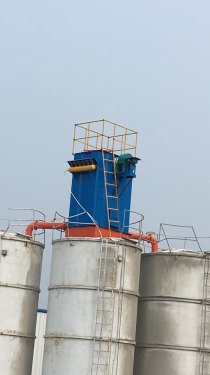 水泥攪拌站脈沖倉頂除塵器簡(jiǎn)介
